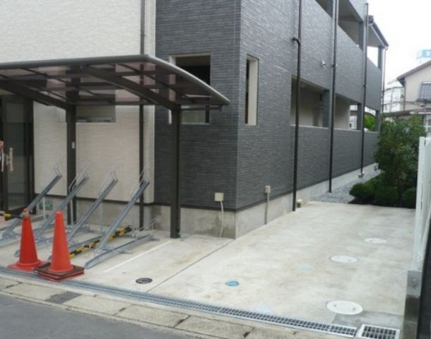 サクシードの周辺