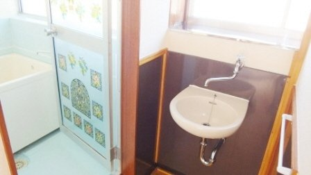 Ｙ・Ｆハイツの洗面所|独立洗面台もあります