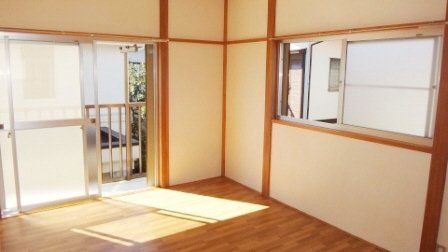 Ｙ・Ｆハイツの設備|窓には雨戸が付いています