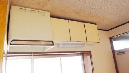 Ｙ・Ｆハイツのキッチン|キッチン上部も充実してます