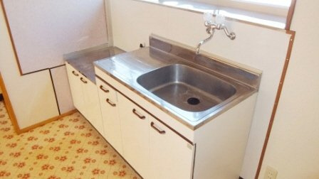 Ｙ・Ｆハイツのキッチン|ガスコンロ設置可能のキッチンです