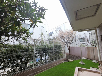 【展望】 | ヴィルヌーブ港南台Ⅱ | １階部分からの眺望です。
