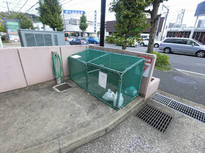 【その他共用部分】 | ヴィルヌーブ港南台Ⅱ | ゴミ置場です。