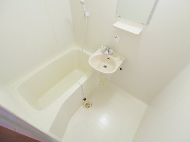 コーポ築山の浴室