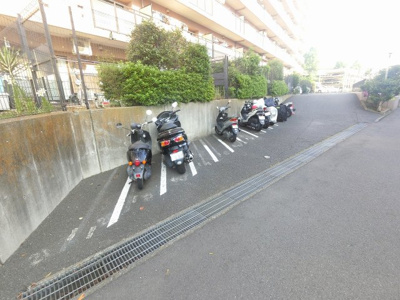 【その他共用部分】 | クリオ川崎六番館 | バイク置場です。