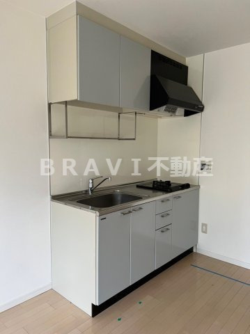 アリス・マナーガーデン谷町　BRAVI不動産のキッチン|【アリス・マナーガーデン谷町】コンパクトなキッチンで掃除もラクラク