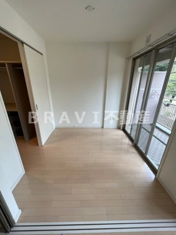 アリス・マナーガーデン谷町　BRAVI不動産の洋室|【アリス・マナーガーデン谷町】落ち着いた色調の洋室です