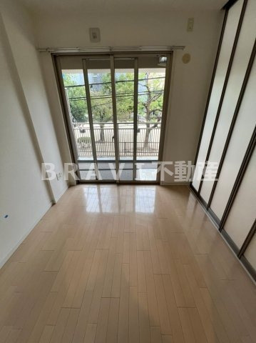 アリス・マナーガーデン谷町　BRAVI不動産の寝室|【アリス・マナーガーデン谷町】落ち着いた色調の寝室です