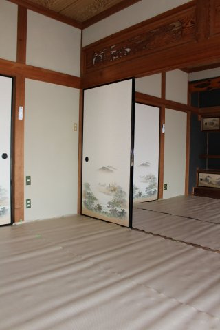 都城市志比田町の中古一戸建の和室