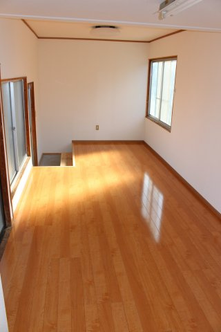 都城市志比田町の中古一戸建の洋室