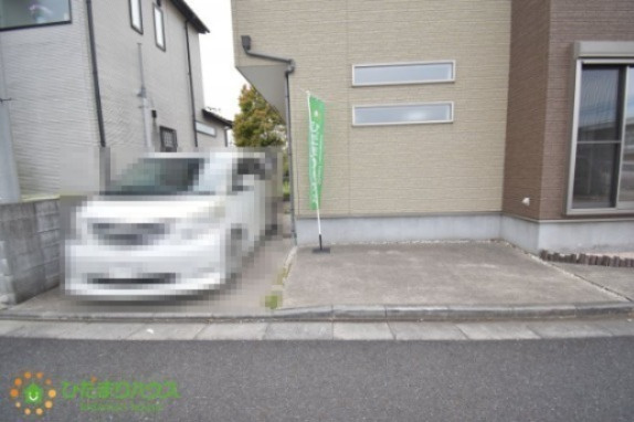 北区吉野町2丁目　中古一戸建ての駐車場