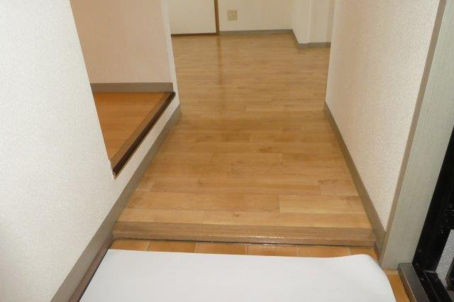 グリーンハイツBの玄関