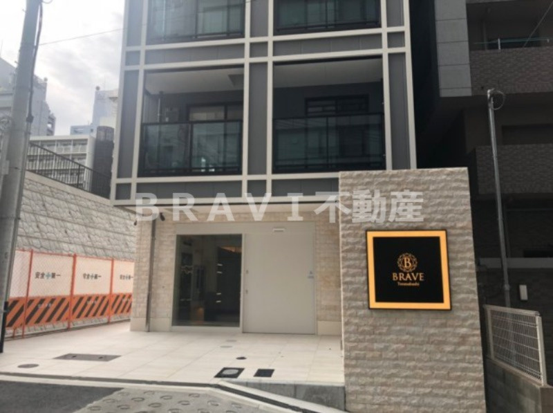 BRAVE天満橋　BRAVI不動産のエントランス|【BRAVE天満橋京町】エントランス