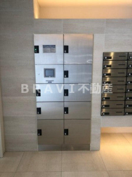 BRAVE天満橋　BRAVI不動産のその他共用部分|【BRAVE天満橋京町】宅配ボックス
