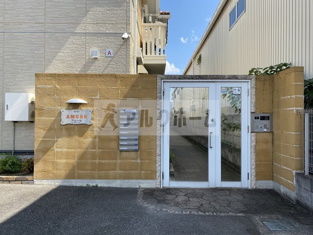 アムールB棟のエントランス|アムールA棟　エントランス
