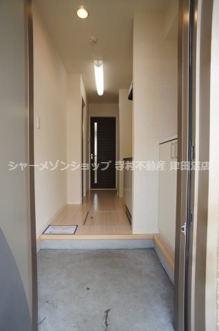 レジデンス津田沼Ａの玄関