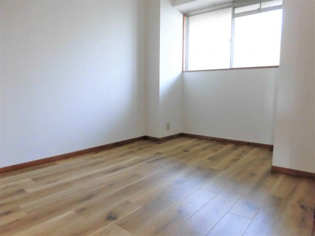 カーサプリメールの洋室