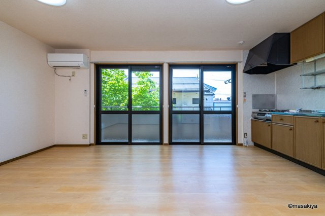 フェニックス・SIの居間・リビング