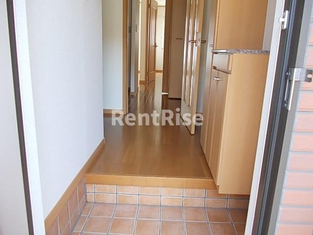 ユーベル　Ａの玄関|玄関