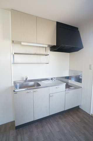 ピーチ宝塚のキッチン|参考、同建物・反転間取りの号室