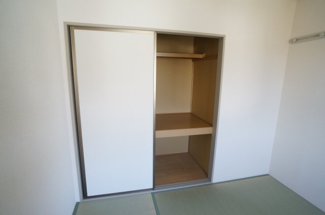 ピーチ宝塚の収納|参考、同建物・反転間取りの号室