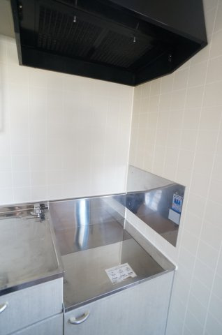 ピーチ宝塚のキッチン|参考、同建物・反転間取りの号室