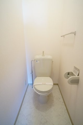 ピーチ宝塚のトイレ|参考、同建物・反転間取りの号室