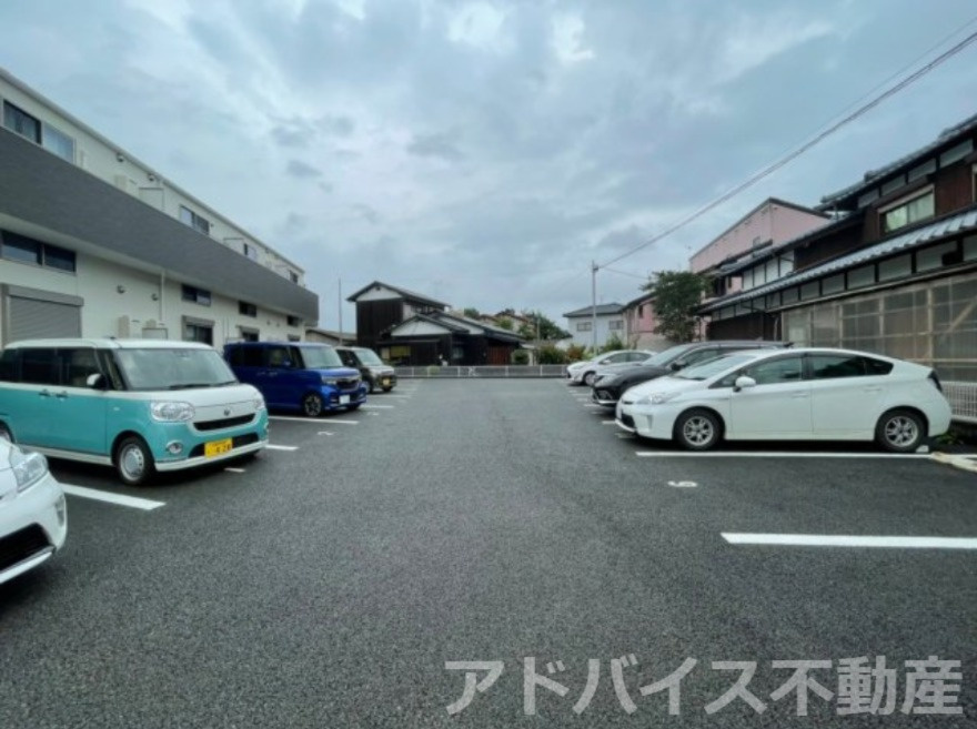 広川426ガーデンシティの駐車場