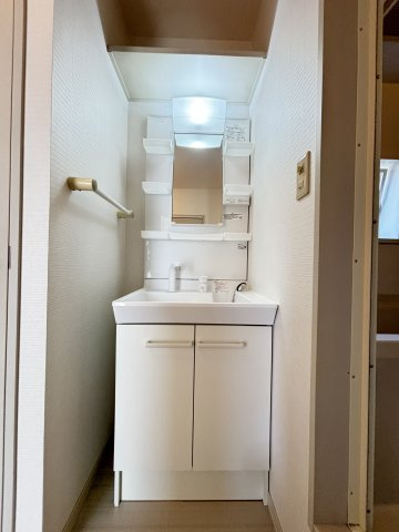 メゾンアムール　A棟の洗面所