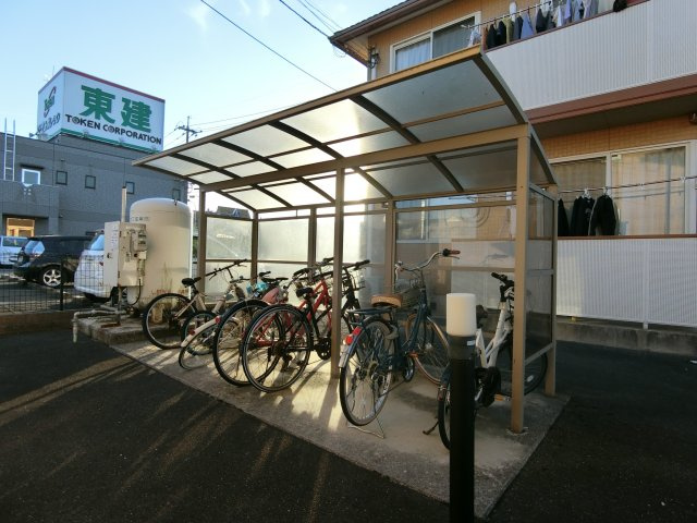 メゾン　ラ　パヴィエ　A棟のその他共用部分