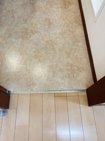 メゾン　ラ　パヴィエ　A棟の洗面所