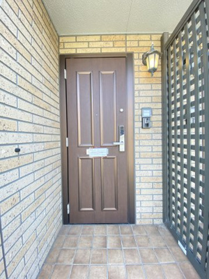 【玄関】 | エリシオン日高 E棟