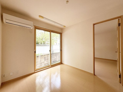 【居間・リビング】 | エリシオン日高 E棟