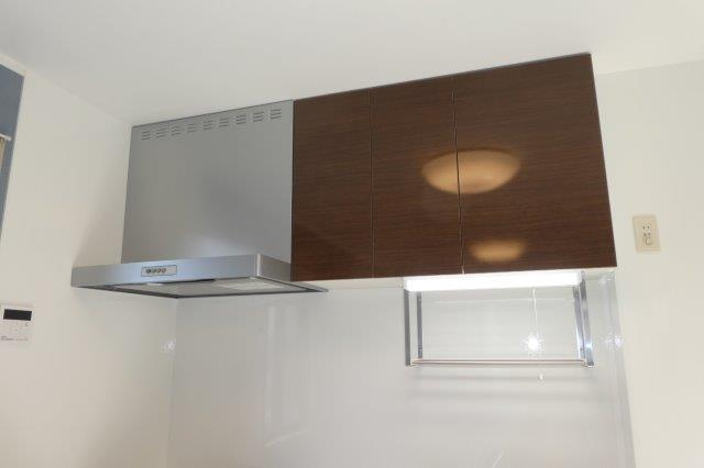 セジュールステアAのキッチン|キッチン上収納