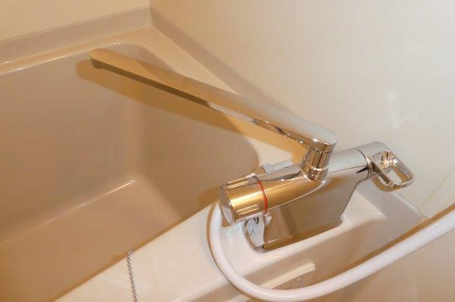 セジュールステアAの浴室|サーモスタッド付き水栓