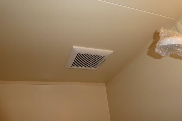 セジュールステアAの浴室|浴室換気扇