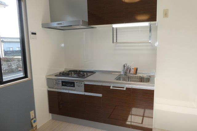 セジュールステアAのキッチン|３口ガスコンロシステムキッチン