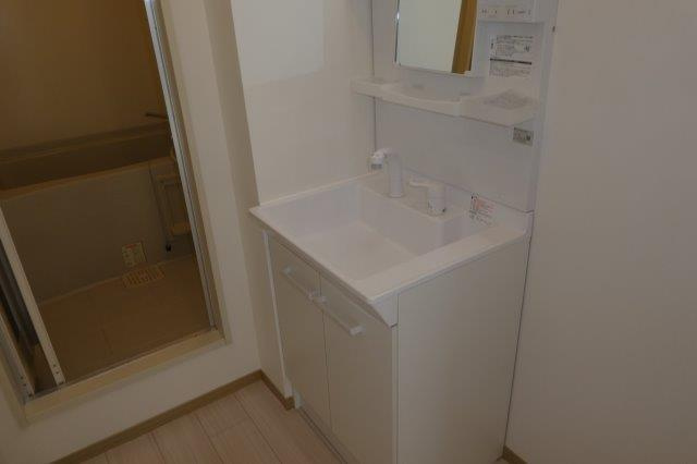 セジュールステアAの独立洗面台|シャンプードレッサー