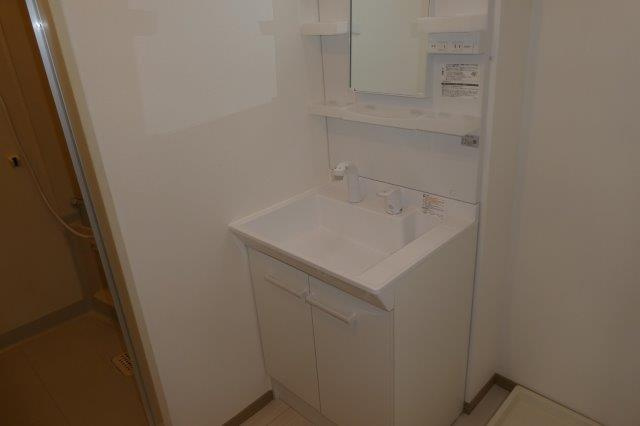 セジュールステアAの独立洗面台|シャンプードレッサー