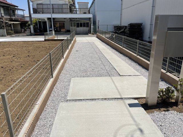 藤岡市藤岡東栄2期（全2棟）1号棟の駐車場