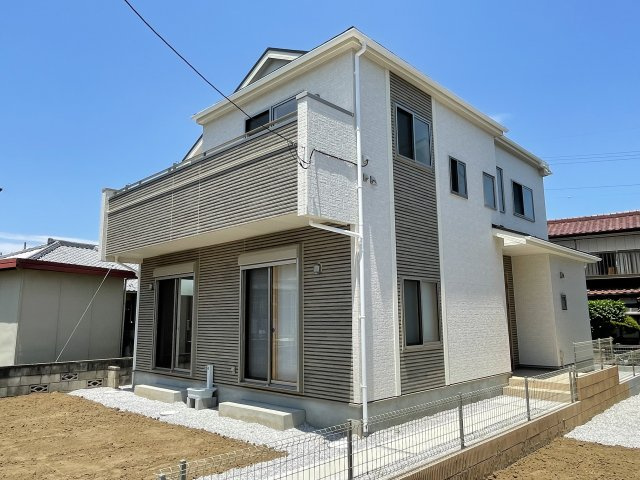 藤岡市藤岡東栄2期（全2棟）1号棟の外観