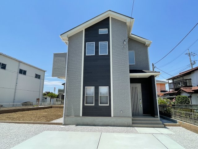 藤岡市藤岡東栄2期（全2棟）2号棟の外観