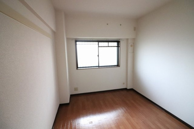 【寝室】 | シェモア鶴見緑地