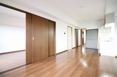 【居間・リビング】 | シェモア鶴見緑地