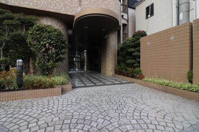 【エントランス】 | シェモア鶴見緑地