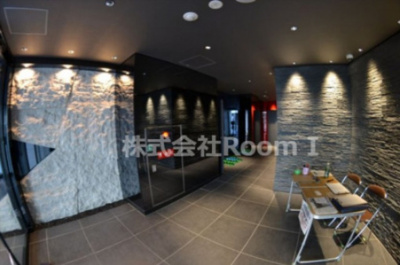 【エントランス】 | ルーエ本町（旧Core本町） | 清潔なエントランスです