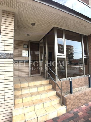 【エントランス】 | グラシャスベル広幡 | エントランスです