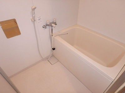 【浴室】 | リリエンベルグ壱番館