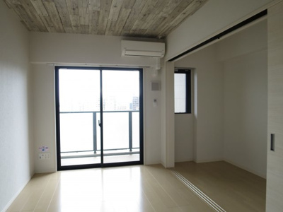 【居間・リビング】 | ルブラン箱崎(ルブランハコザキ) | 別号室の写真になります。現況優先。