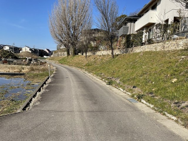 【前面道路含む現地写真】 | 各務原市那加西市場町４丁目 | 北側道路です。